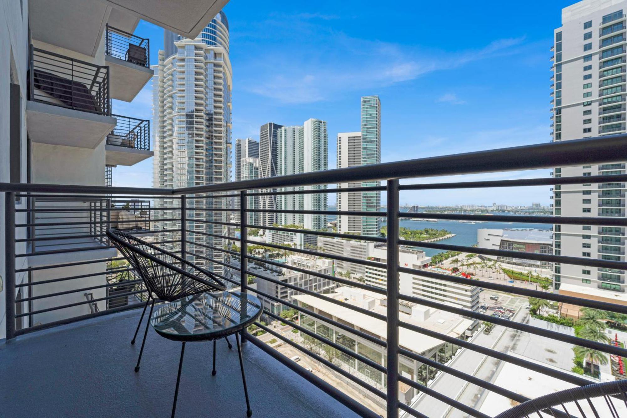 Devereaux Miami Luxury One-Bedroom And Studios 外观 照片